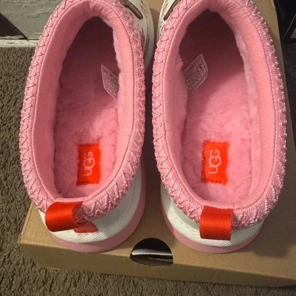 UGG Kids' Colorful Graphic One Piece - Picture 4 of 5